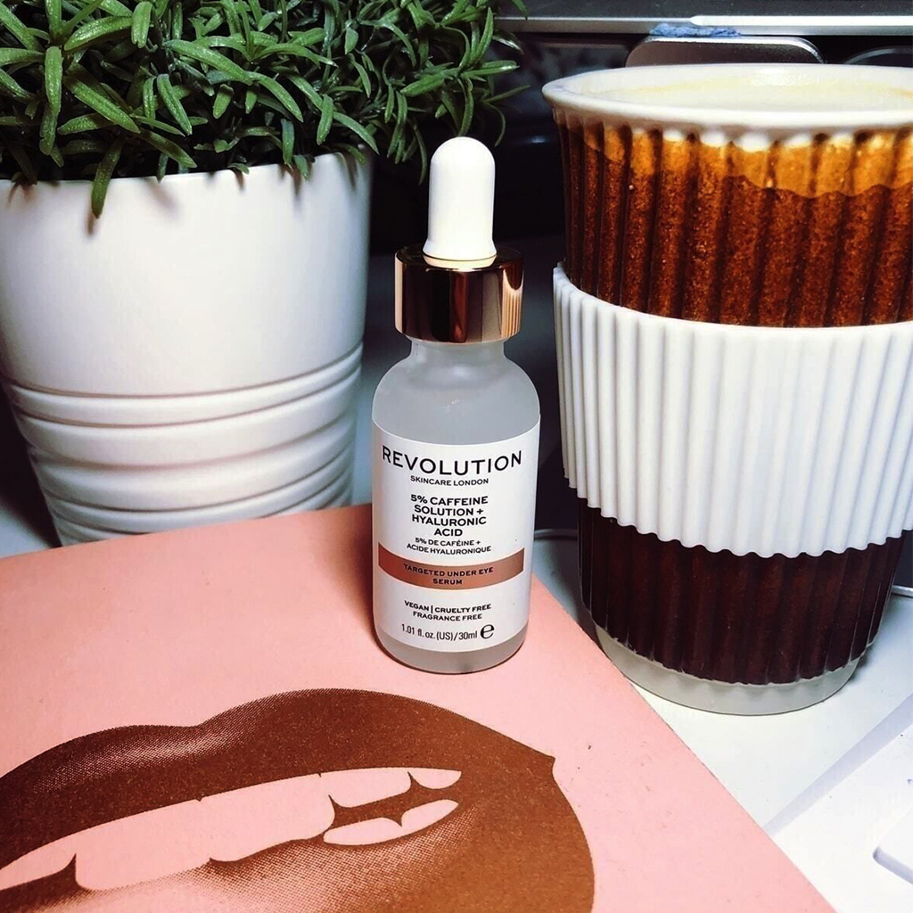 Revolution Skincare Göz Serumu Kafein ve Hyaluronik Asit 30 ml